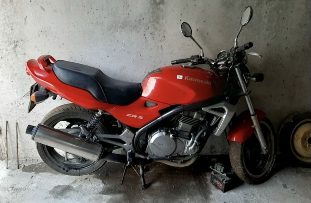 Kawasaki ER5 Само на части