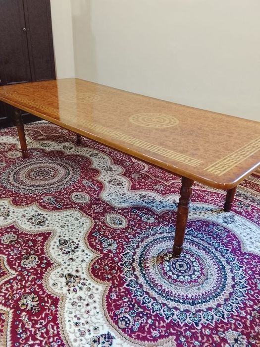 12 tali stol stul Holati yaxshi