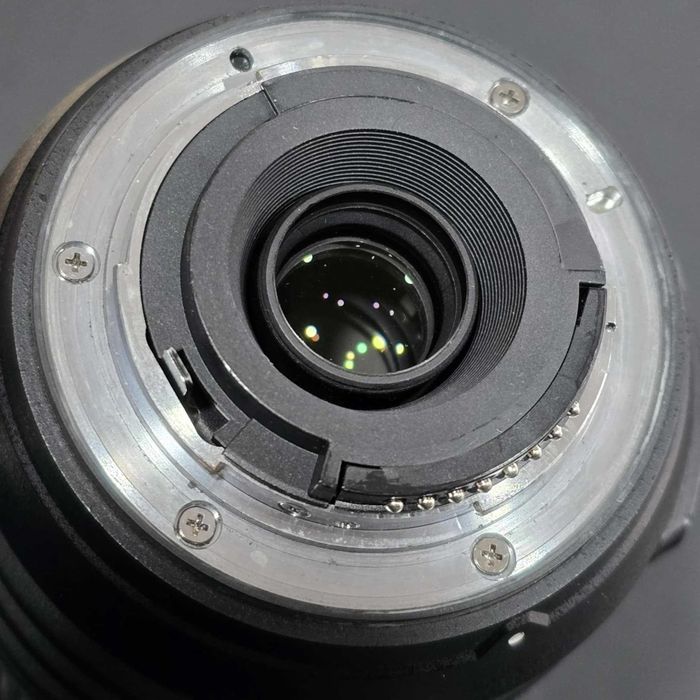 Обектив Nikon AF-S DX Nikkor 55-300mm f/4.5-5.6G ED VR