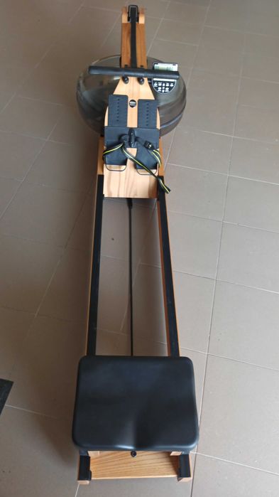 Aparat de vâslit cu apă WaterRower S4, maro stejar
