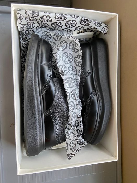 Pantofi Alexander McQueen, model brogue, mas.43