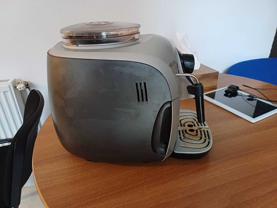 vând expresor saeco xsmall plus