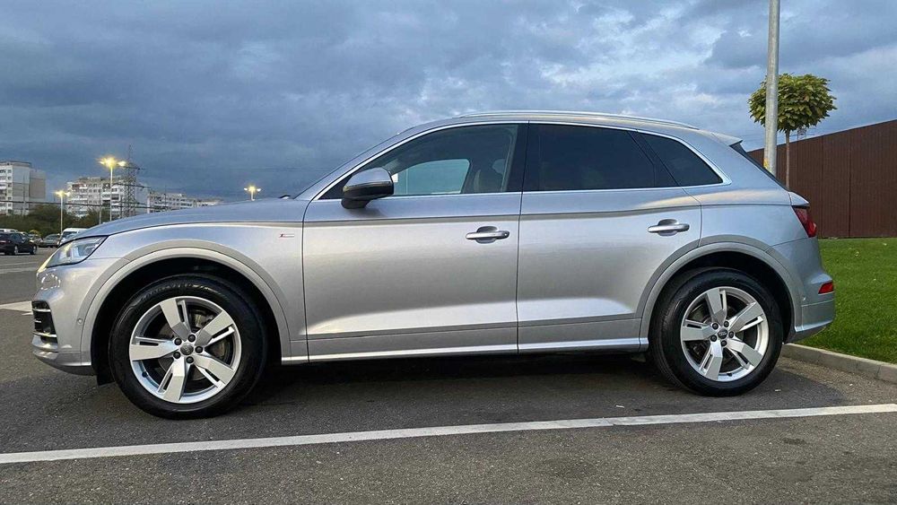Audi Q5 quattro2.0TDI 190CP susp aer/webasto/matrix/incalz scaun spate