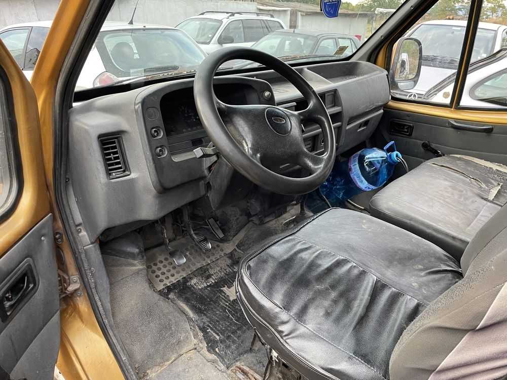 Ford Transit 2.5d 1995 На Части