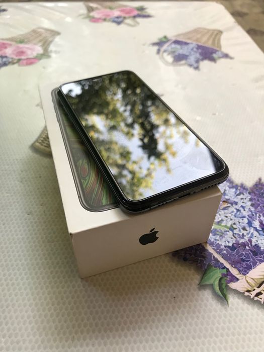 iPhone Xs Space Grey 64 GB