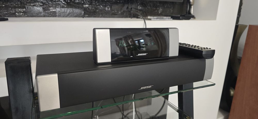 Sistem 5.1 Bose Lifestyle V20 cu subwoofer activ si sateliti dubli