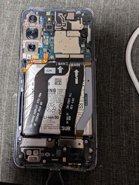 Samsung Galaxy S22 5G / SM-S901B  части