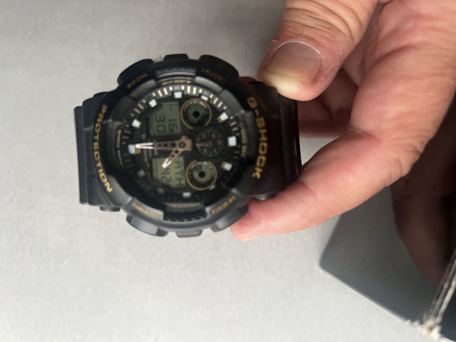 CASIO……..G-shock
