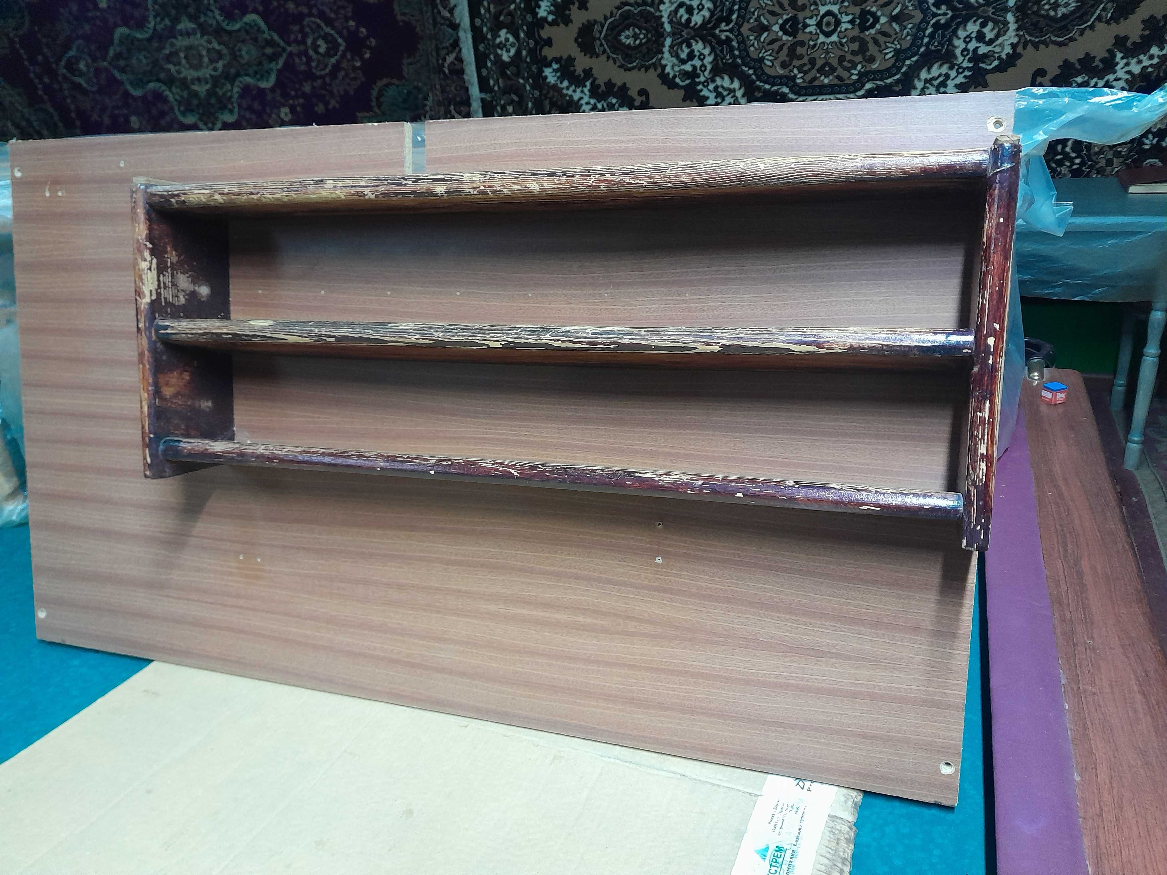 продам бильярдную полку и кий