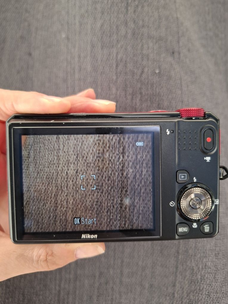 Компактен дигитален фотоапарат NIKON COOLPIX S9100
