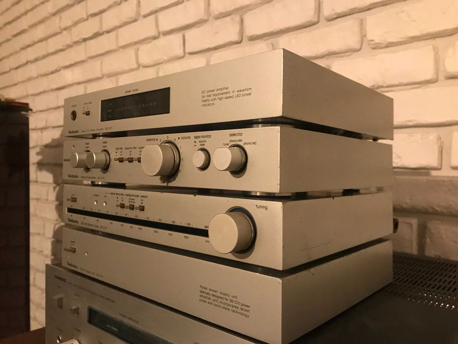 Amplificator de putere Technics cu sursa separata SE-C01 ,SH-C01