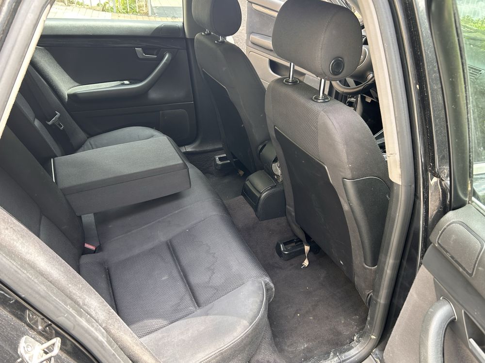 Audi A4 2001 1.9 L diesel 131 cp navi clima jante stare buna