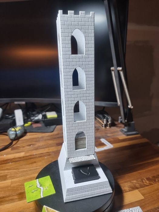 Carcassonne Tower за полета