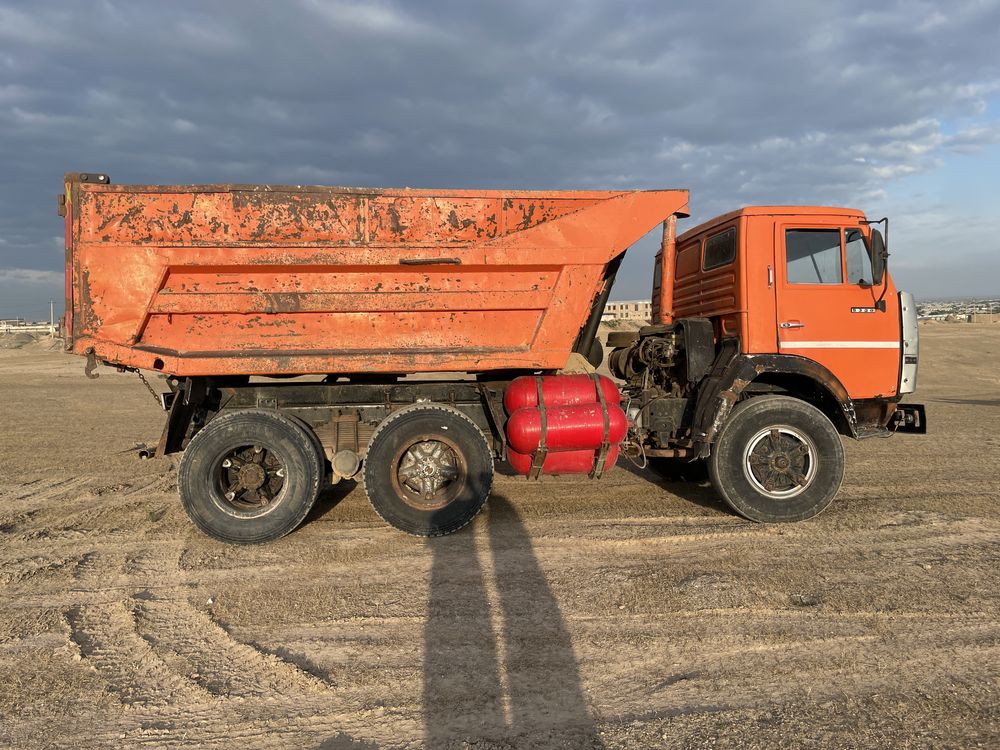 Kamaz gaz bor.