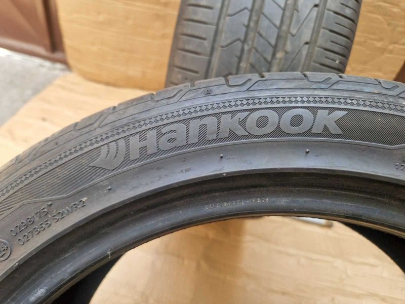 2 Hankook R18 235/45
летни гуми 
DOT4019