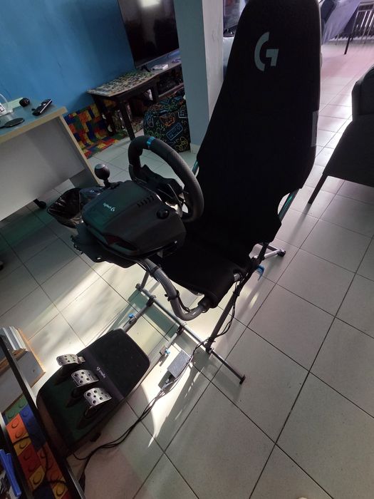 Волан + стол за шофиране за PlayStation