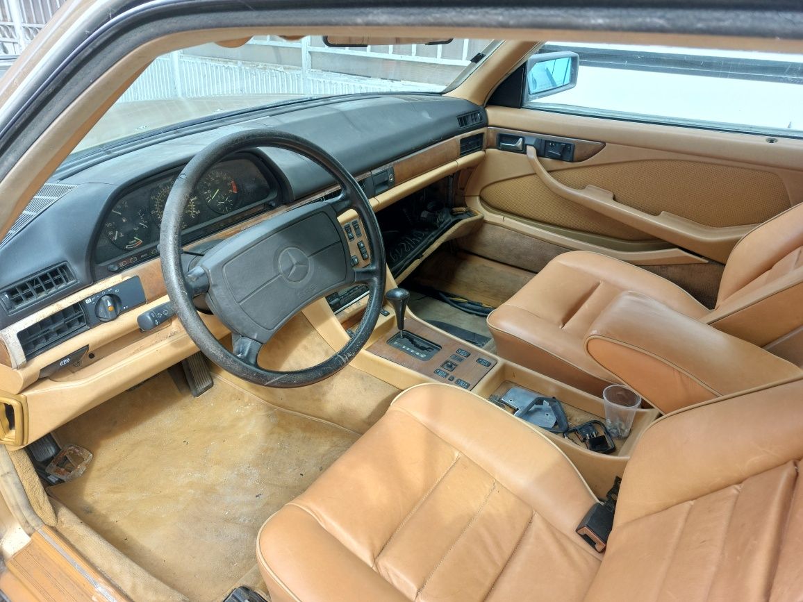 Mercedes 560 SEC на части