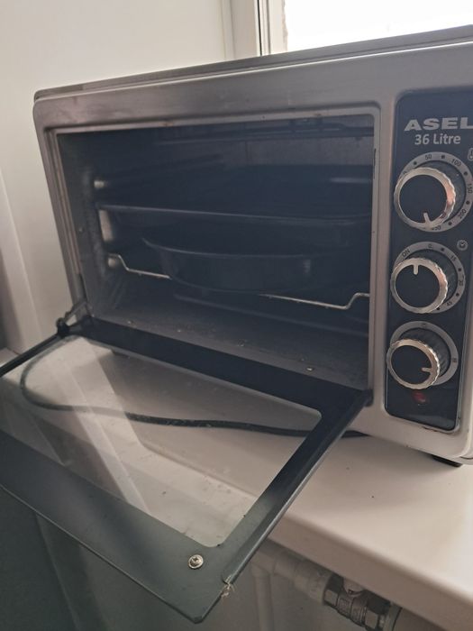 Чудо печка жарить парит