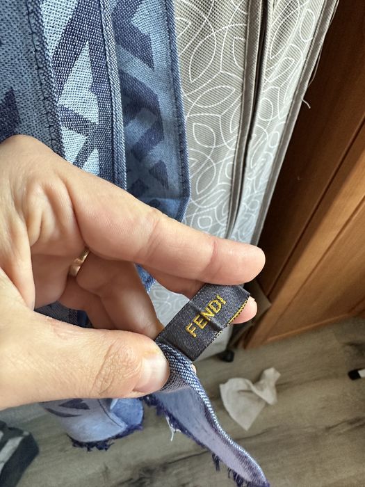 Esarfa din casmir si matase Fendi
