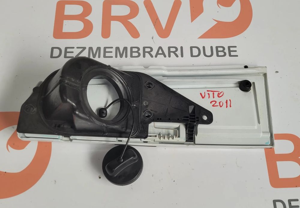 Usa rezervor pentru Mercedes Vito W639 Euro 5 2010-2014 an fabricatie