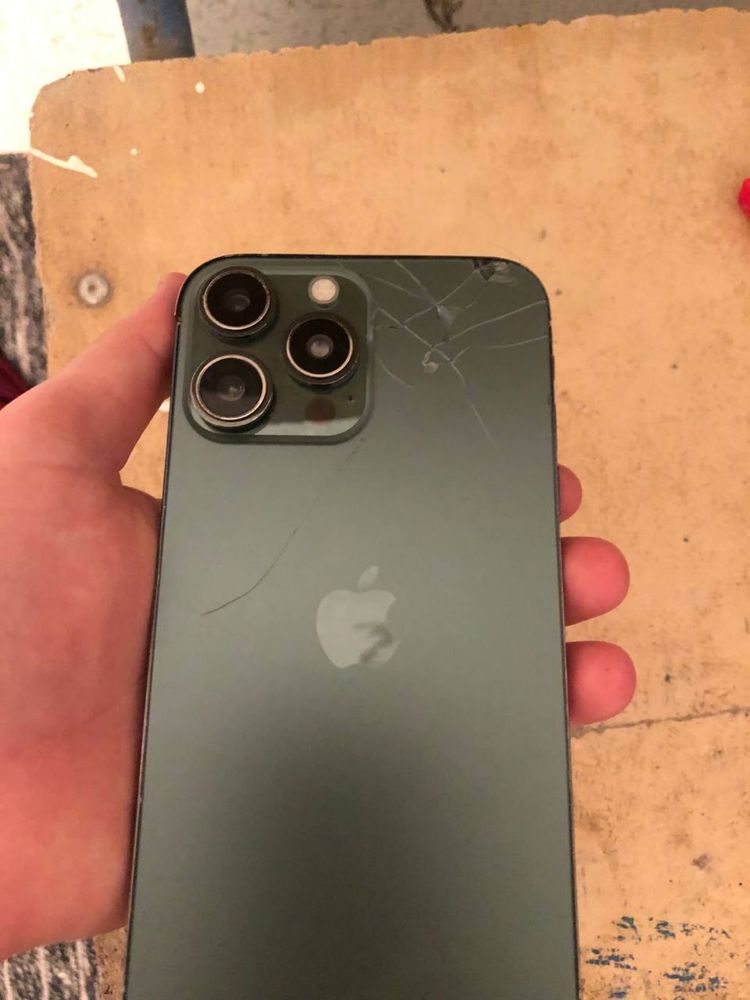 Iphone xr 13 pro korpusida