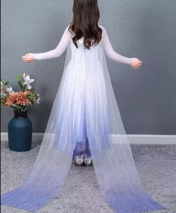 Рокля на ЕЛЗА от FROZEN с два подаръка: светещ ластик и корона