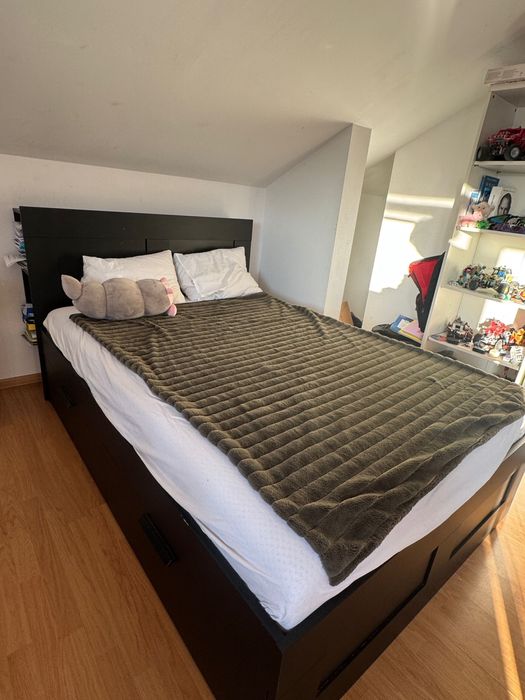 Pat Brimnes Ikea cu somiera Lonset inclusa, stare f buna, 4 sertare