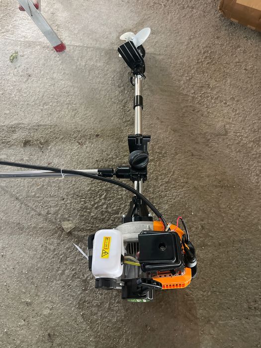 Двигател за лодка Извънбордов мотор за лодка