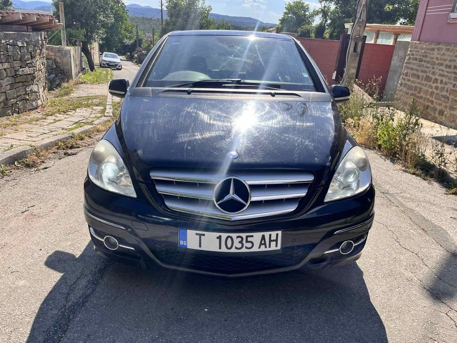 Mercedes B180 2010г на части