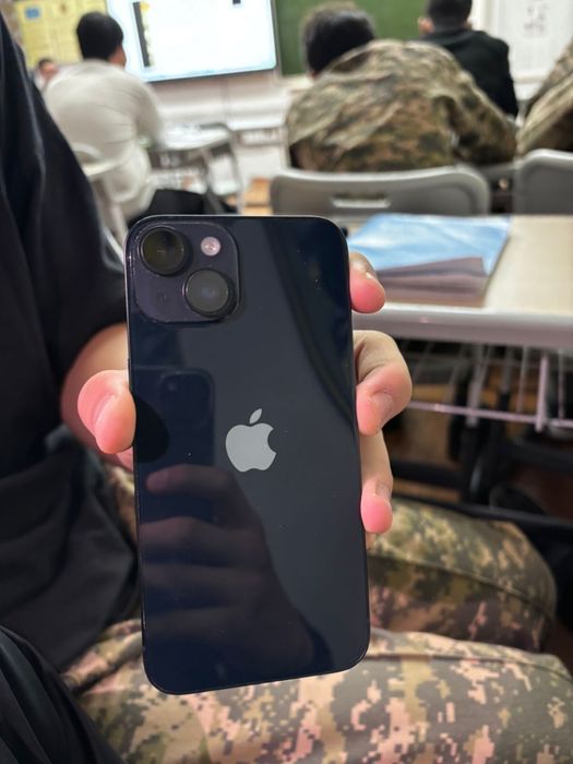 iPhone 14 (128 ГБ) — Надёжный, без проблем, батарея 77%