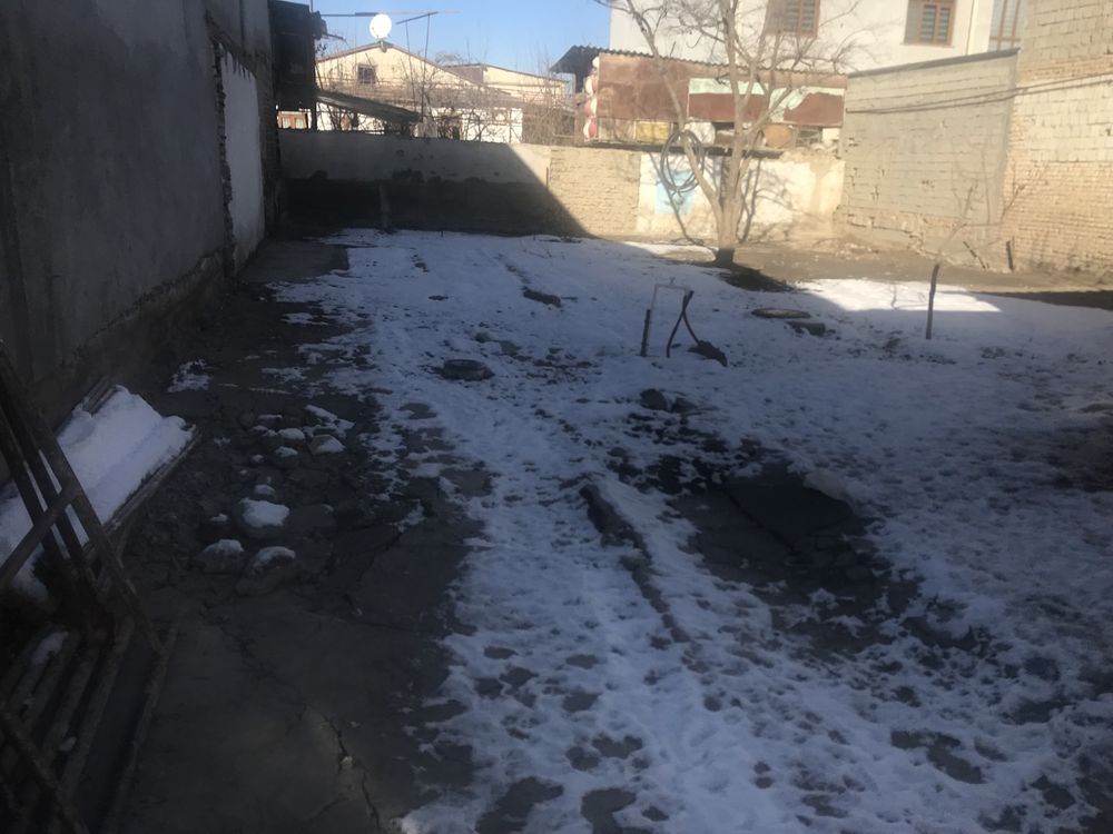 Продается дом на территории вокзала “янгирабат арка” 4.1 соток