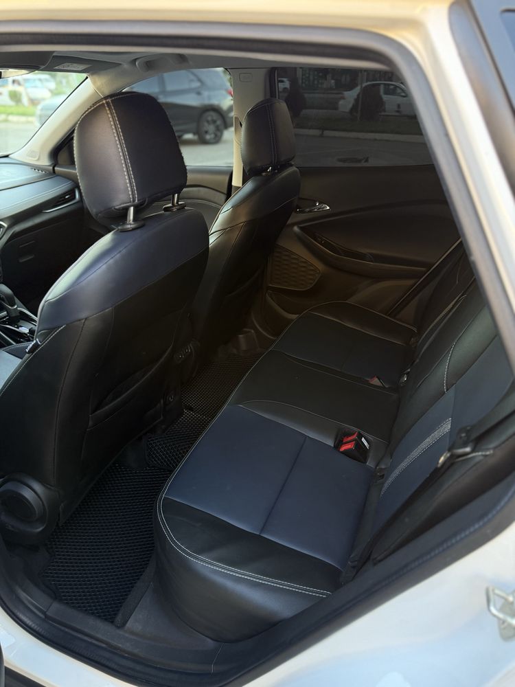 Tracker 2 Premier Plus