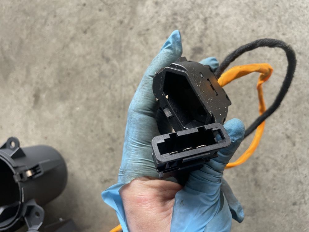 Transformator priza 12 V Audi A5 cotiera spate