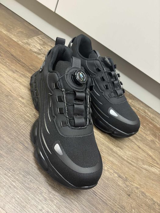 Строителни обувки с метално бомбе