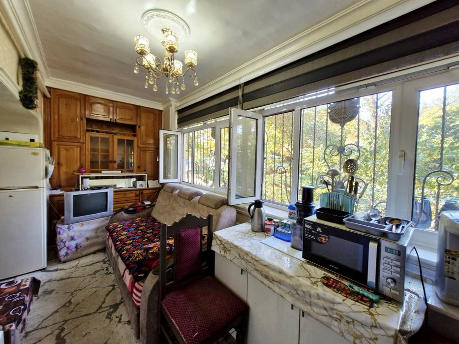 2 ком квартира кирпичный дом 6м веранда имеется 2х контурный Гагарина