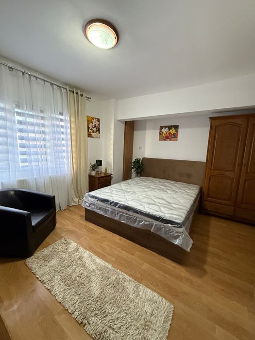 Inchiriez garsoniera in Tg Ocna