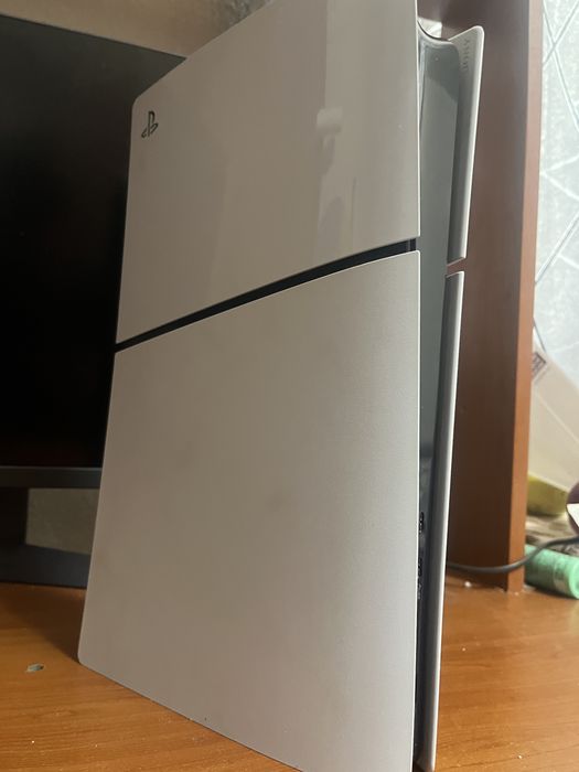 vand ps5 slim plus cabluri si controler