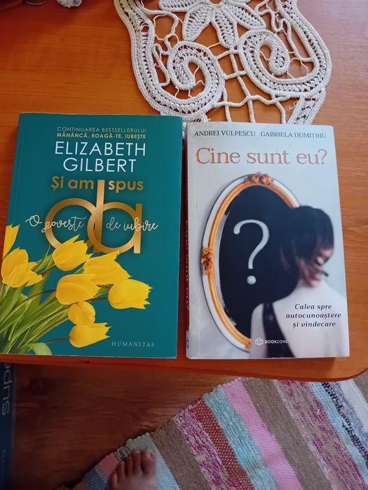 Vând cărțile din imagine