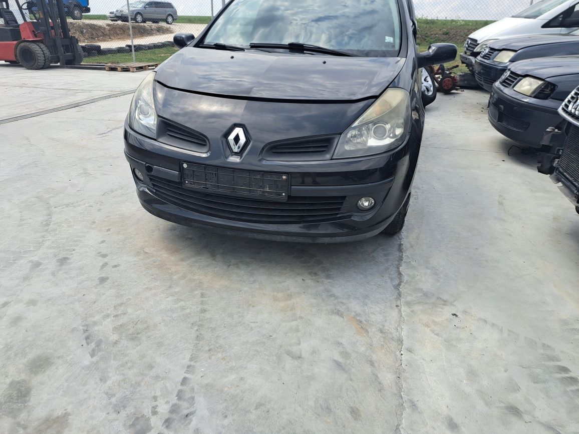 Рено Клио 3  Renault Clio 1.5 DCI НА ЧАСТИ