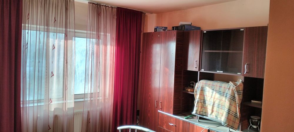 Apartament 3 camere ,decomandat, ultracentral.