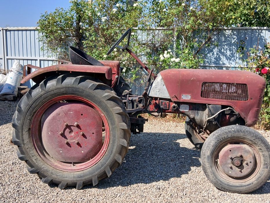 Tractoras de vânzare