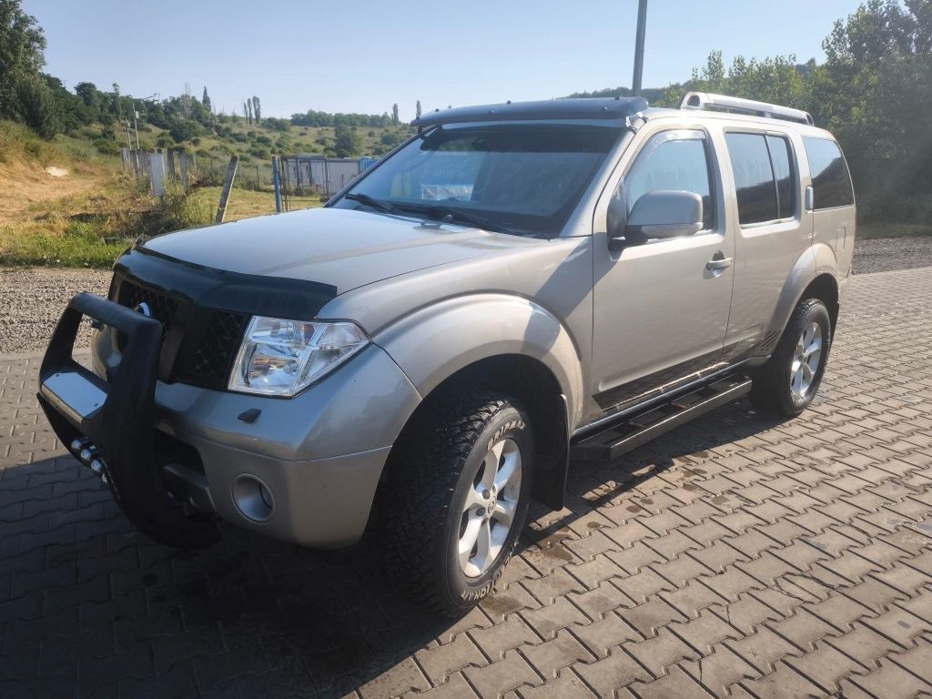Nissan Pathfinder 4x4