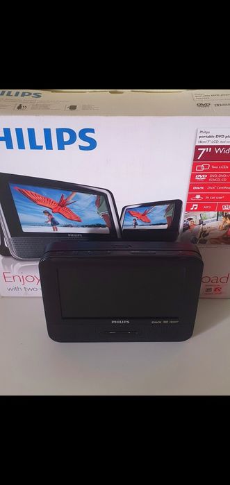 Vând DVD Player portabil Philips PD7022/12.