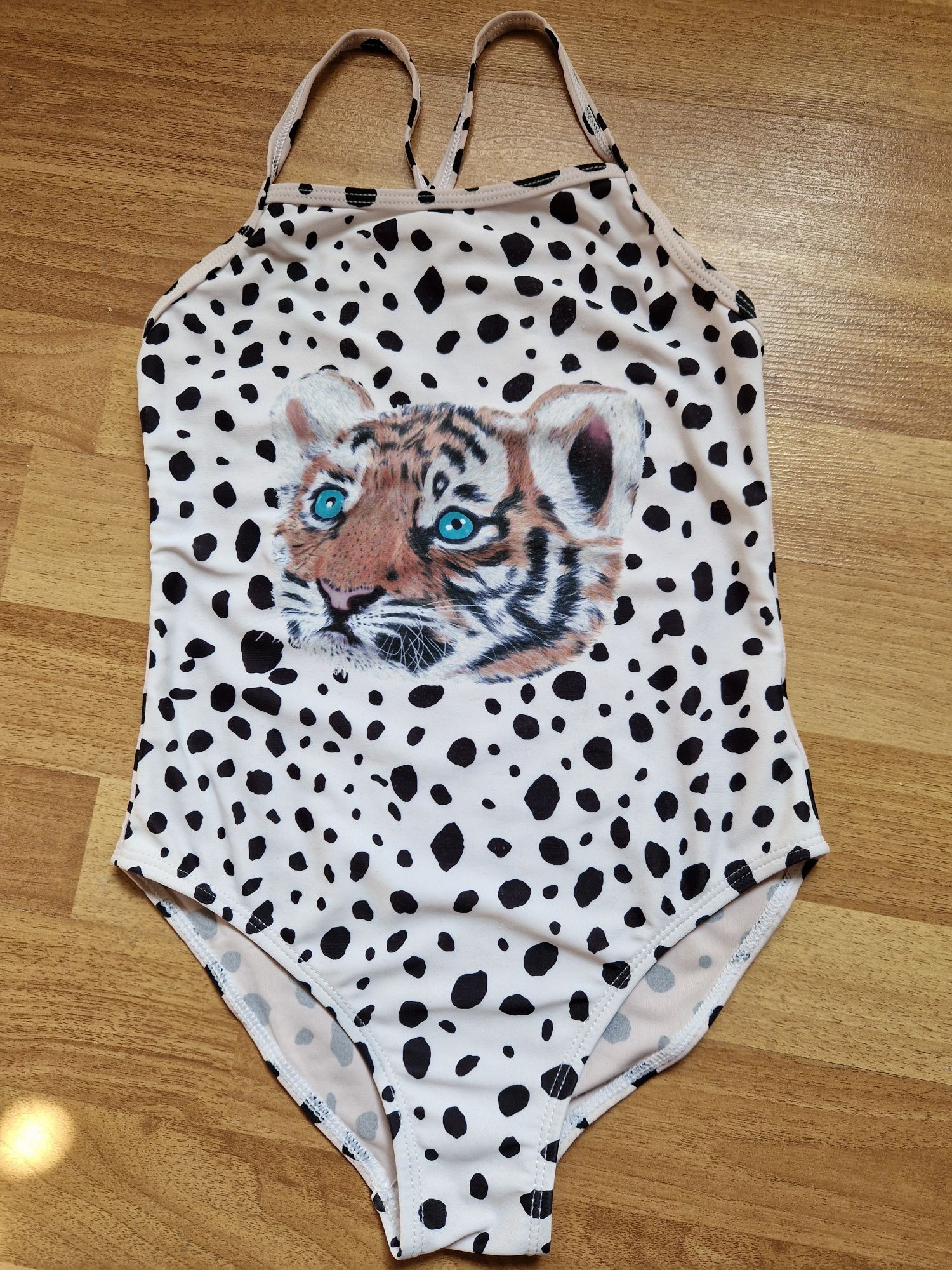 Costum de baie  pt 6-7 ani