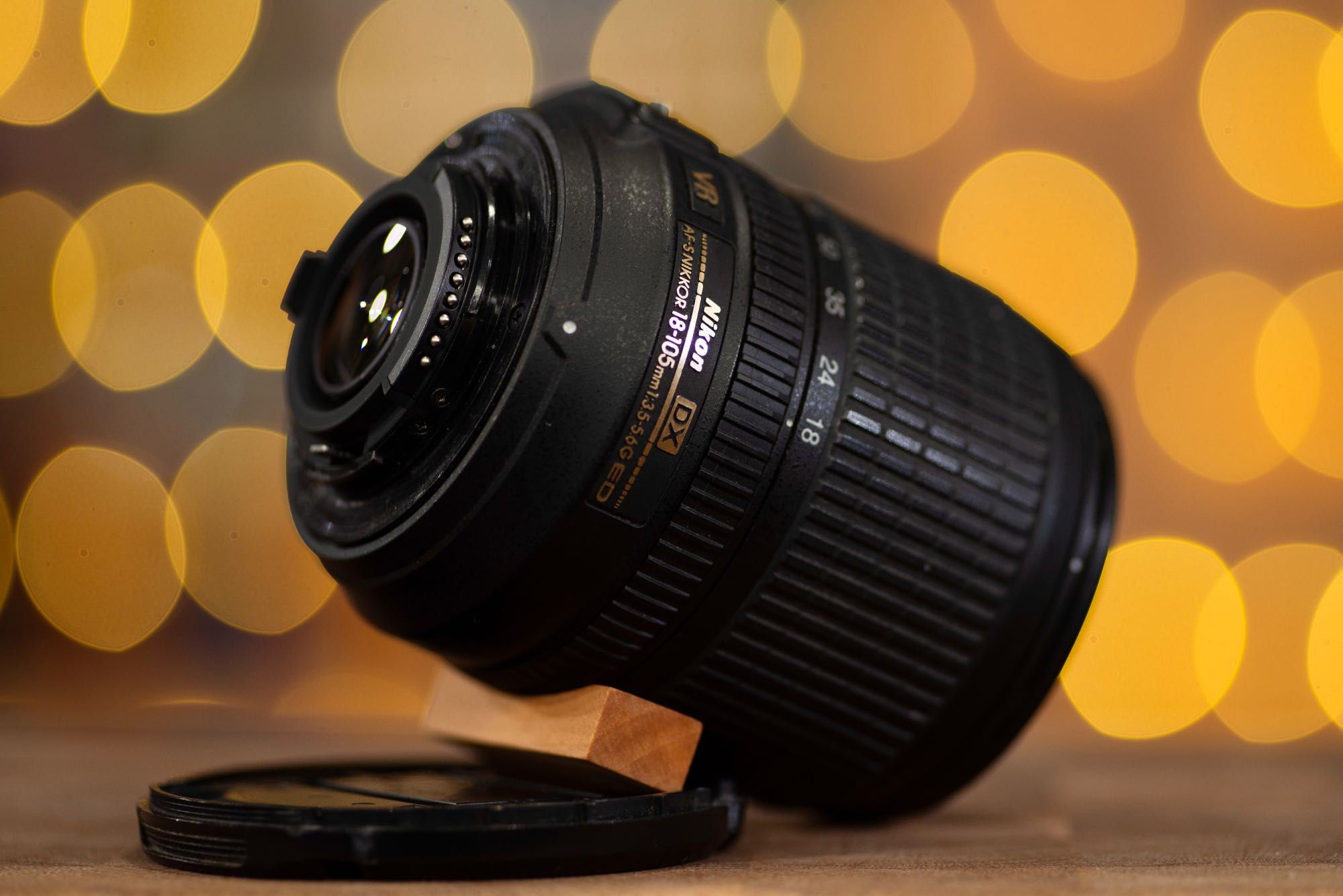 Nikon AF-S 18-105mm f/3.5-5.6G ED VR обектив Никон