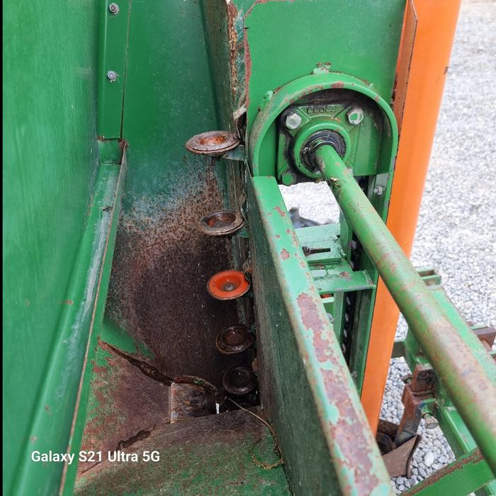 Semănătoare cartofi 2 randuri