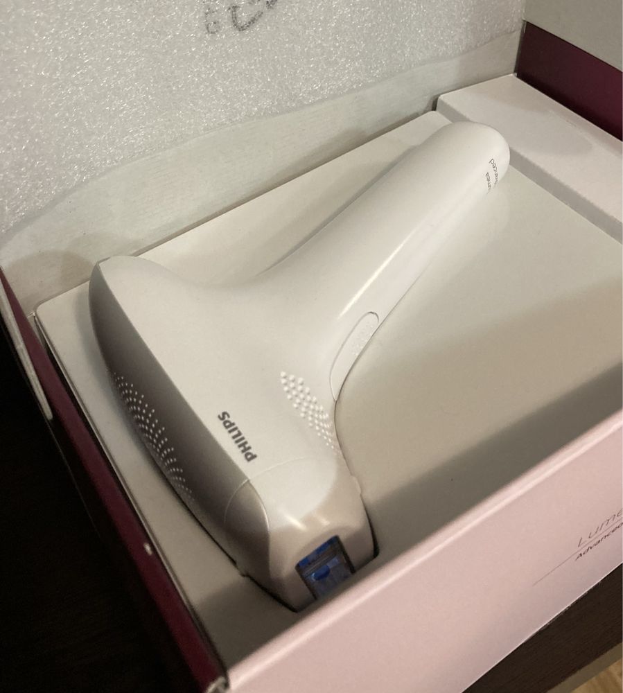 Епилатор Philips Lumea