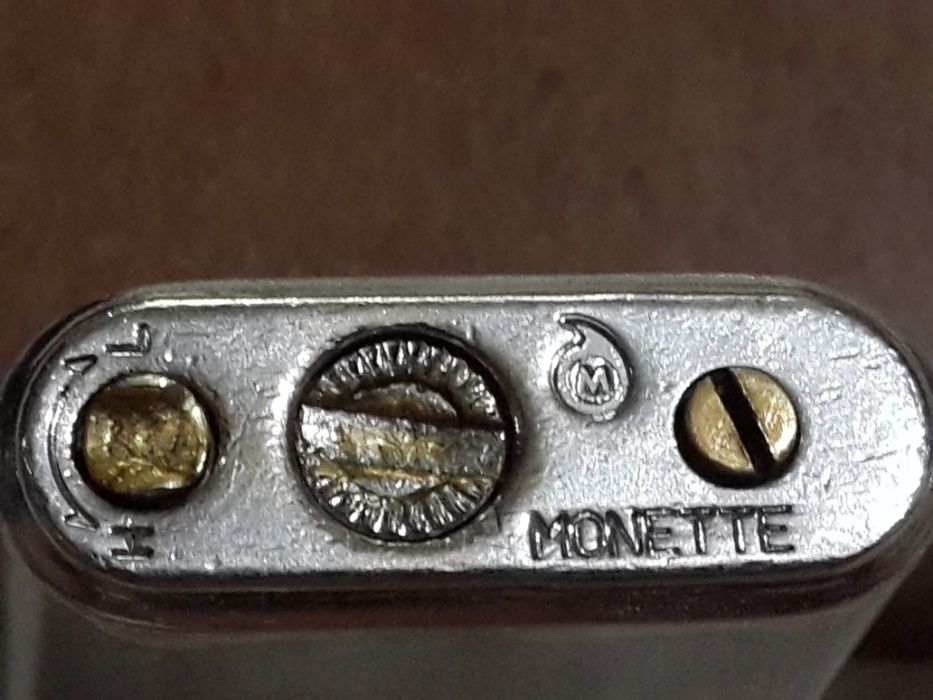 зажигалка газовая винтажная