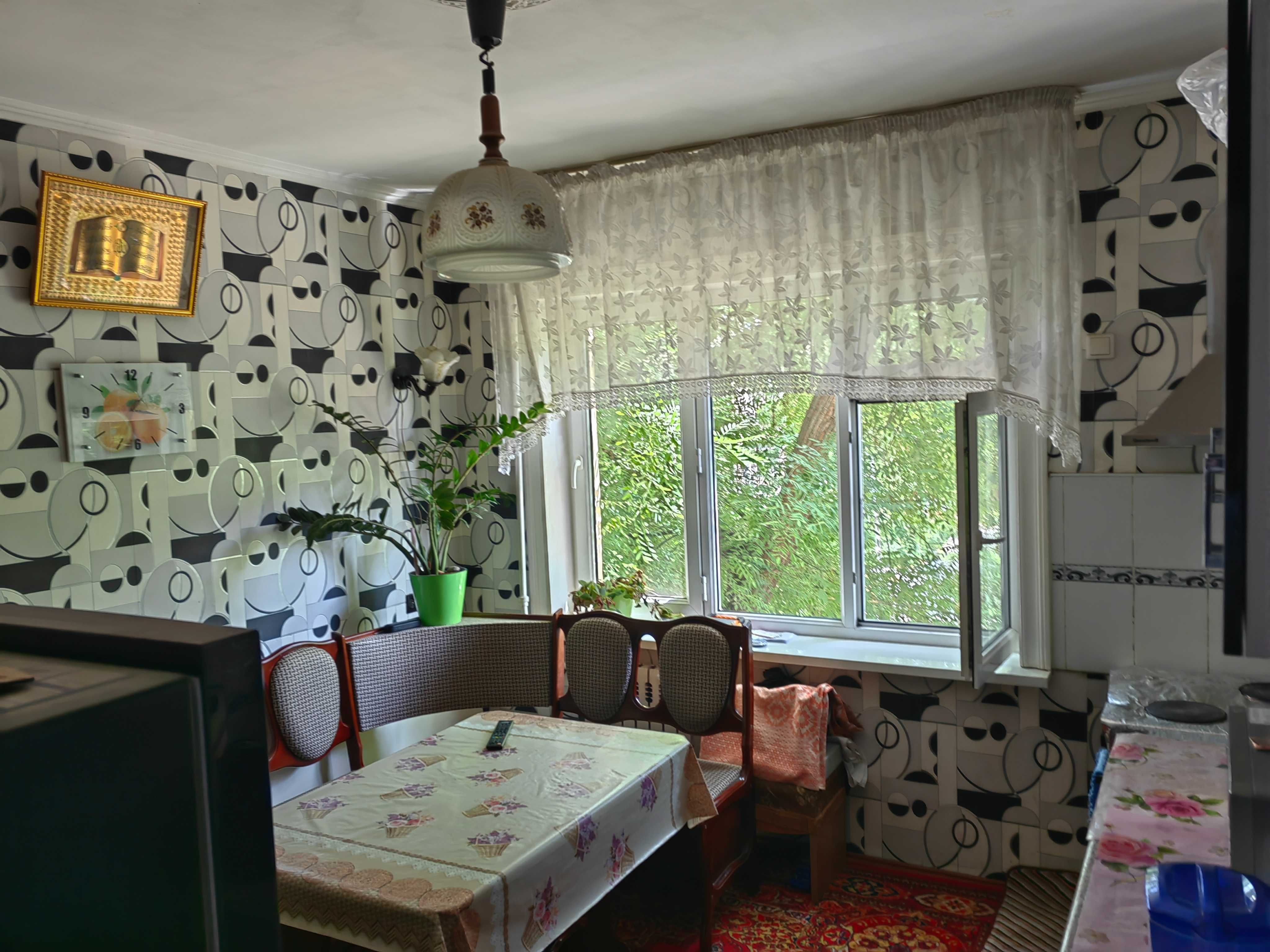 Продаю свою 2х комнатную квартиру (БЫВШАЯ ОБЩЕЖИТИЯ).

2 хонали уй со