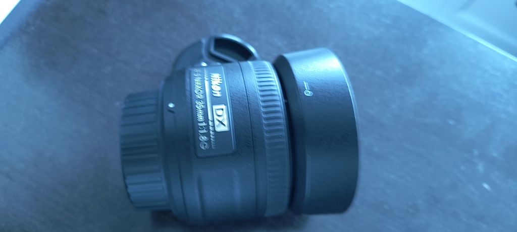 Nikon obiectiv 35 mm impecabil estetic și functional+ filtru cadou